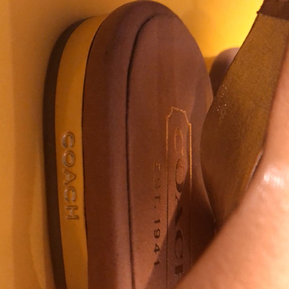 COACH leather flowers open toe sandal - Picture 9 of 14